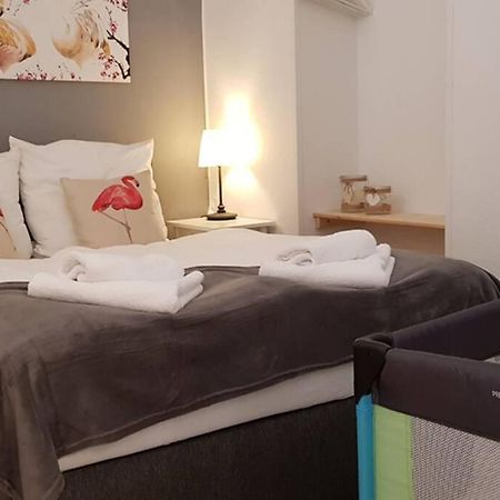 City Apartment Near Shooping Center, 6 Guests Berlin Exterior foto