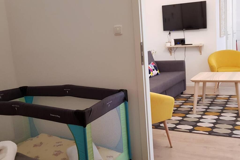 City Apartment Near Shooping Center, 6 Guests Berlin Exterior foto